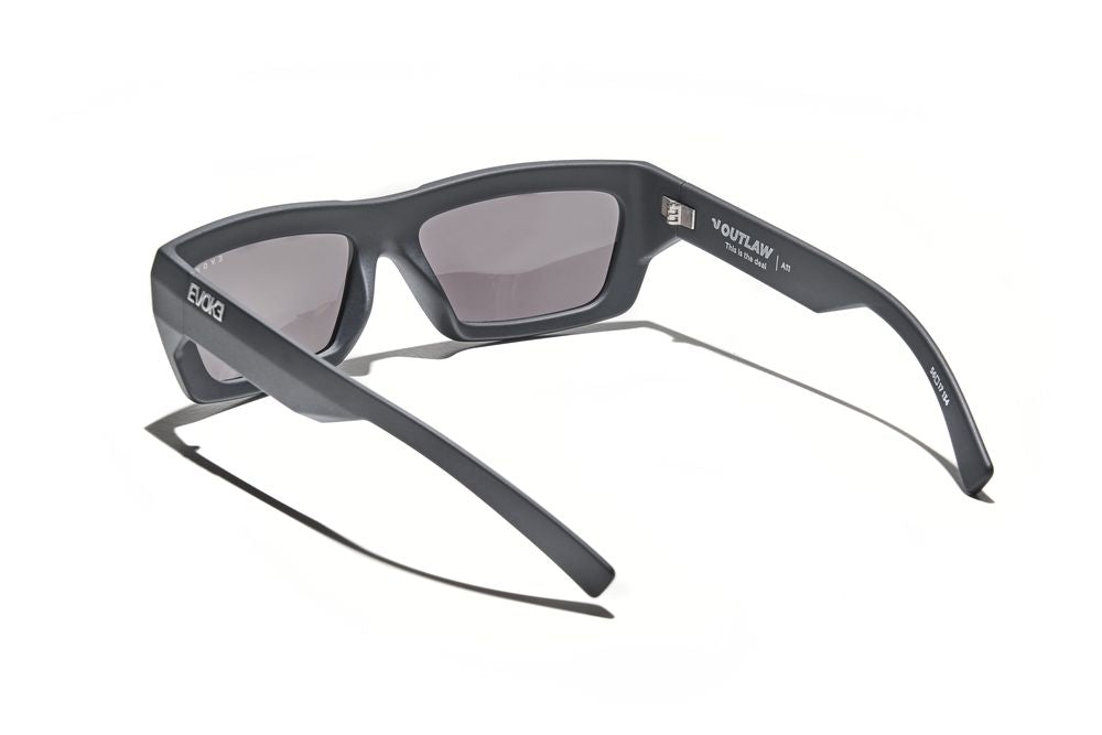 ÓCULOS DE SOL OUTLAW HIGH-END A11 MODNIGHT MATTE SILVER GRAY TOTAL